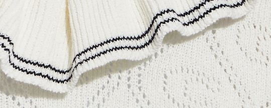 RUFFLED COLLAR SWEATER-Ivory.