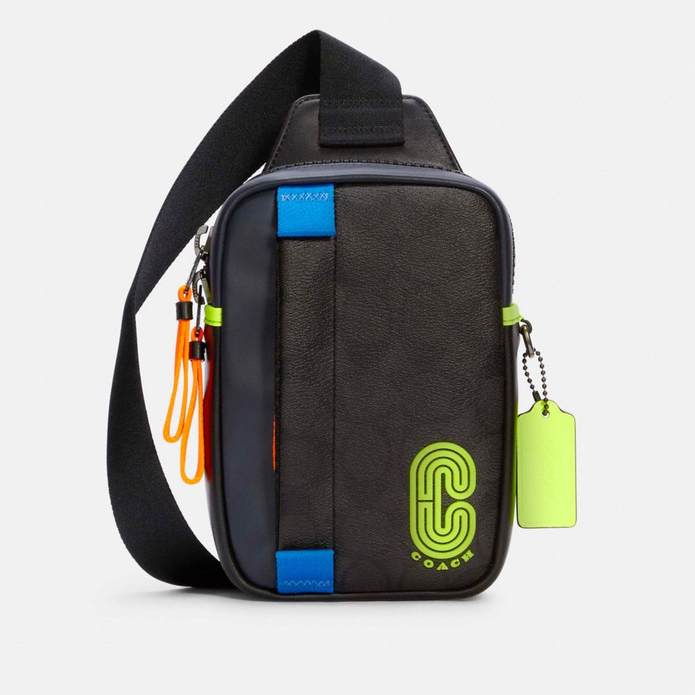 EDGE L PACK IN SIGNATURE CANVAS - C5299 - QB/BLACK MULTI