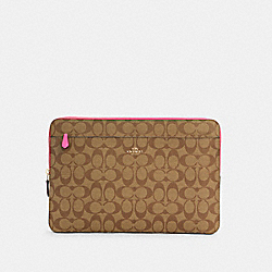 COACH LAPTOP SLEEVE IN COLORBLOCK SIGNATURE CANVAS - IM/KHAKI/FLRSNT PNK - C5979