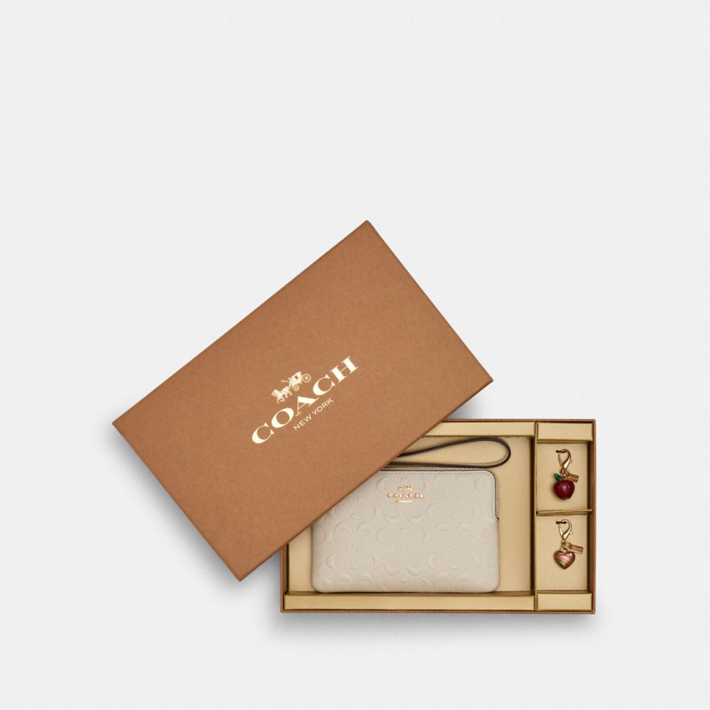 Boxed Corner Zip Wristlet In Signature Leather - C6879 - GOLD/CHALK