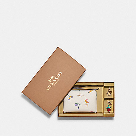 COACH Boxed Corner Zip Wristlet With Dreamy Veggie Print - GOLD/CHALK MULTI - C8331