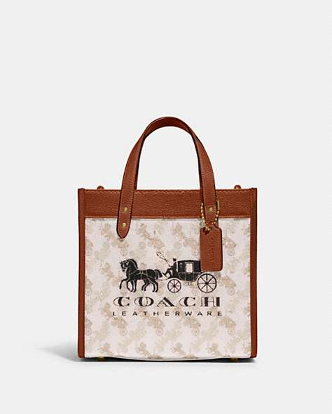 FIELD TOTE 22 WITH HORSE AND CARRIAGE PRINT AND CARRIAGE BADGE
