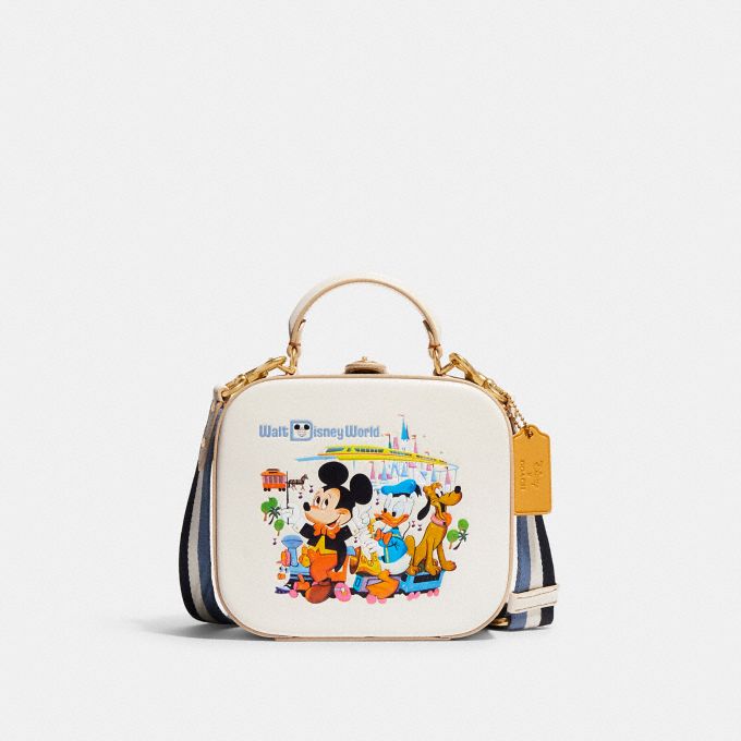 公式 Coach コーチ Disney X Coach スクエア バッグ ウィズ ミッキーマウス アンド フレンズ モチーフ 全てのレディースバッグ