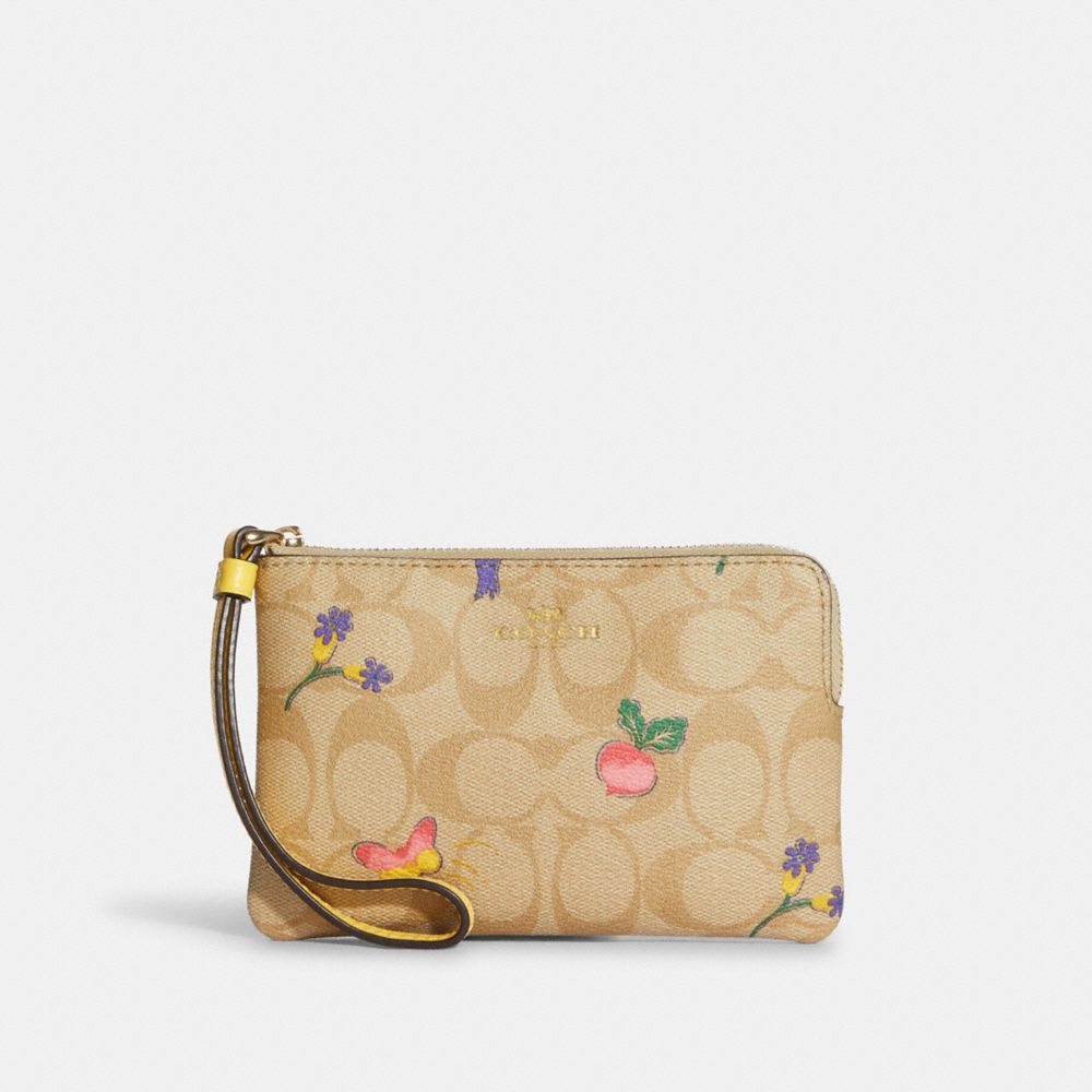 Corner Zip Wristlet In Signature Canvas With Dreamy Veggie Print - C8722 - GOLD/LIGHT KHAKI/RETRO YELLOW