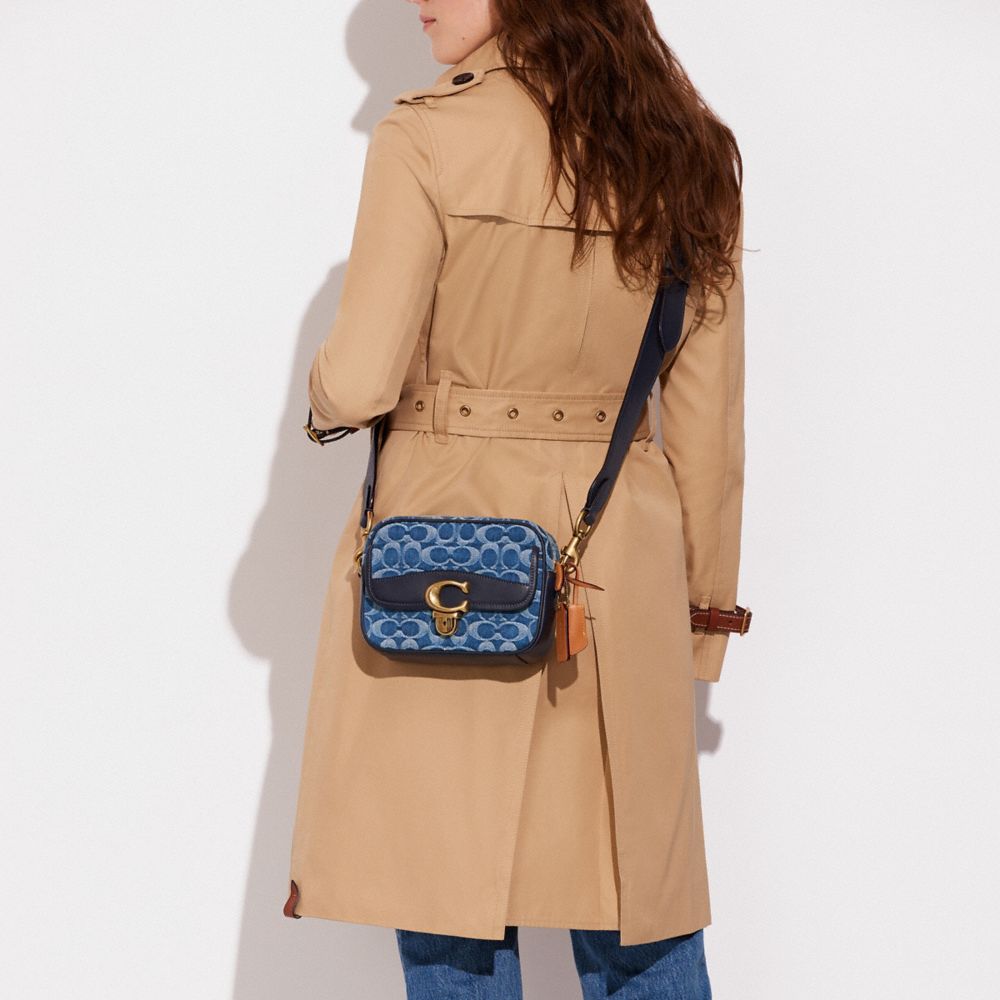 COACH Official Site Official pageSTUDIO CAMERA BAG 18 IN SIGNATURE DENIM