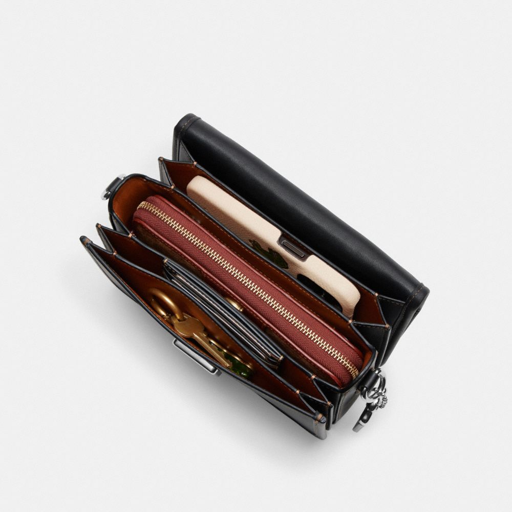 ROGUE TOP HANDLE IN SIGNATURE JACQUARD