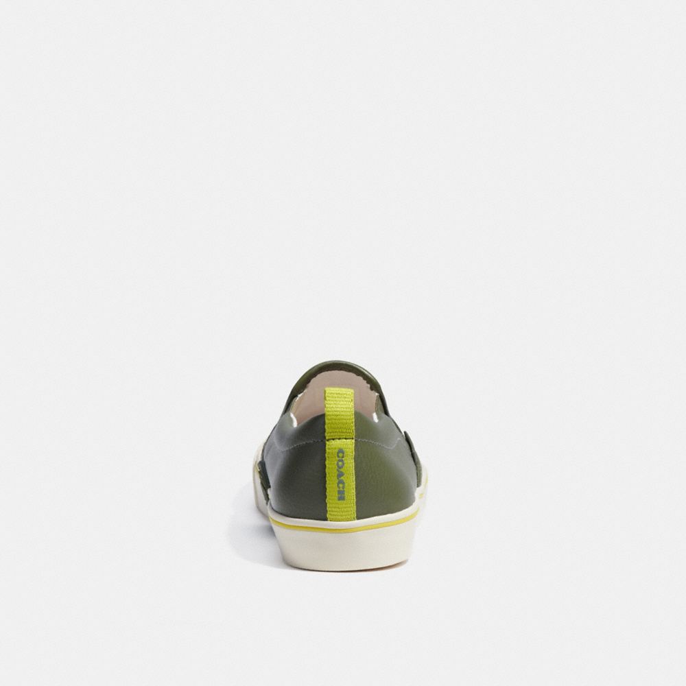 SKATE SLIP ON SNEAKER