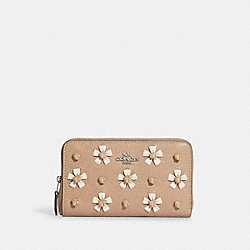 COACH Medium Id Zip Wallet With Floral Whipstitch - ONE COLOR - CA442