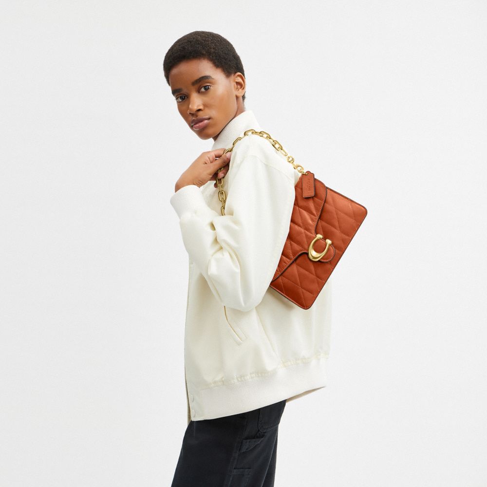 TABBY CHAIN 絎縫鏈條單肩手袋