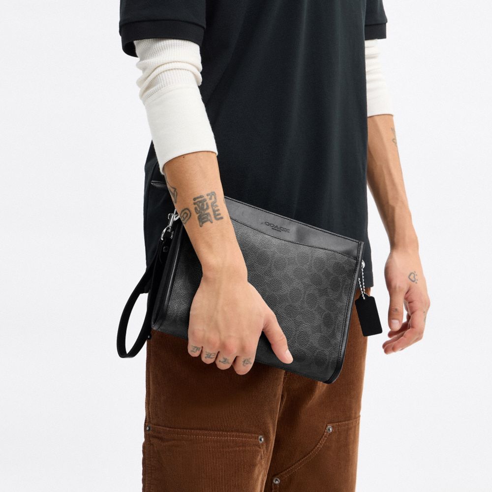 HITCH CONVERTIBLE CROSSBODY IN SIGNATURE CANVAS