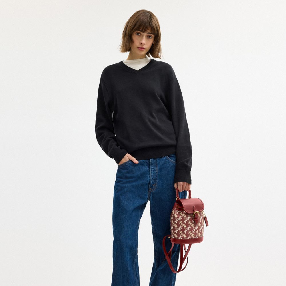 HARPER BACKPACK WITH HORSE AND CARRIAGE PRINT