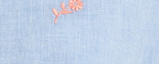 花卉刺繡襯衫