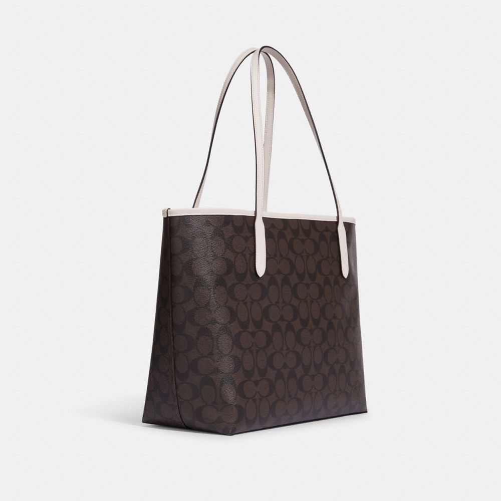 CITY TOTE IN SIGNATURE CANVAS WITH VARSITY MOTIF