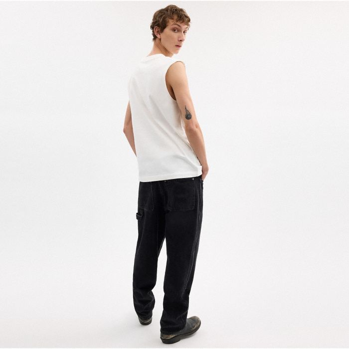 SLEEVELESS GRAPHIC T-SHIRT