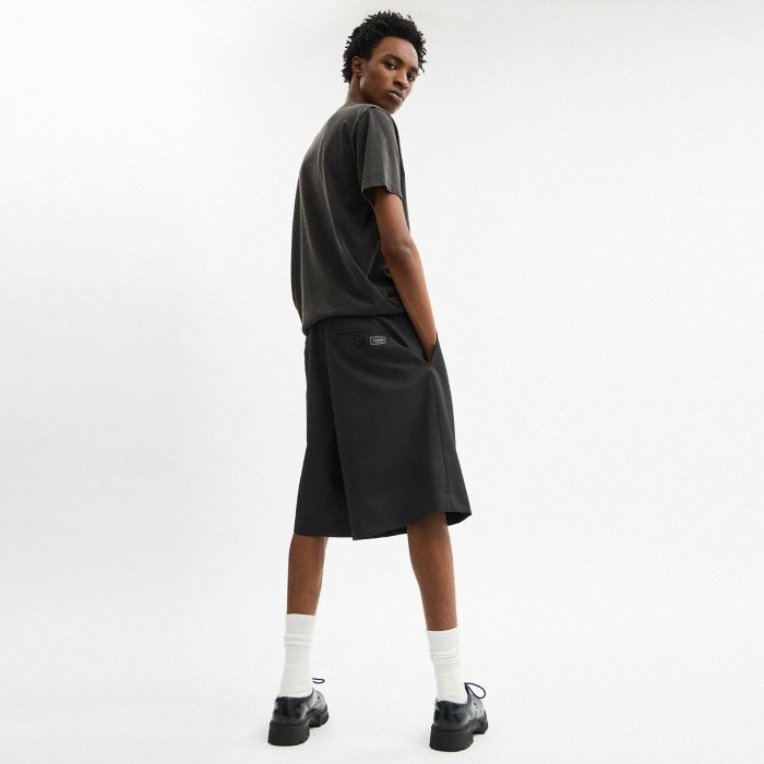 TAILORED BERMUDA SHORTS