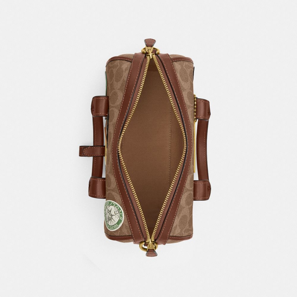 GOTHAM DUFFLE 24 經典 SIGNATURE 帆布徽章裝飾手袋