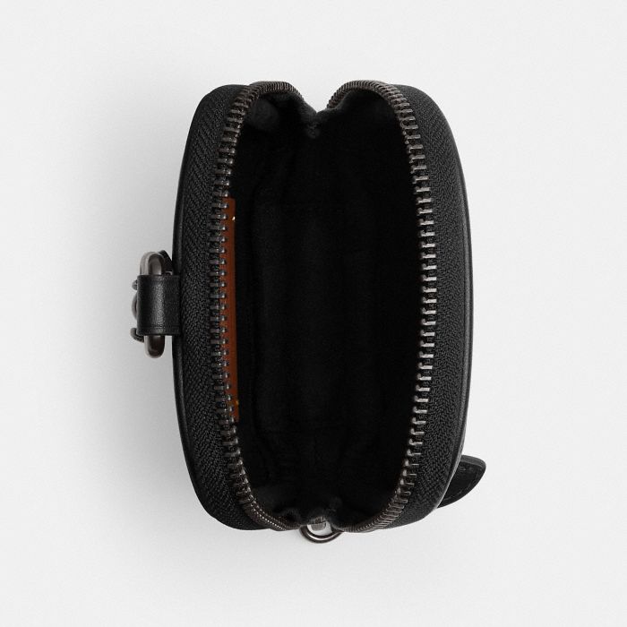 CLIP ON POUCH IN SIGNATURE