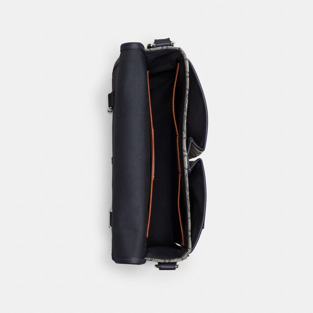 LEAGUE MESSENGER BAG IN SIGNATURE JACQUARD