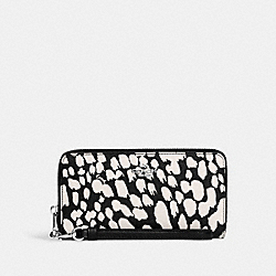 COACH CC473 Long Zip Around Wallet With Spotted Animal Print SV/BLACK/CHALK MULTI