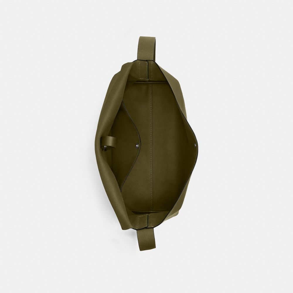 LUDLOW MESSENGER BAG