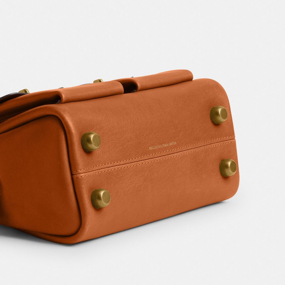 TWIN TURNLOCK BAG 20