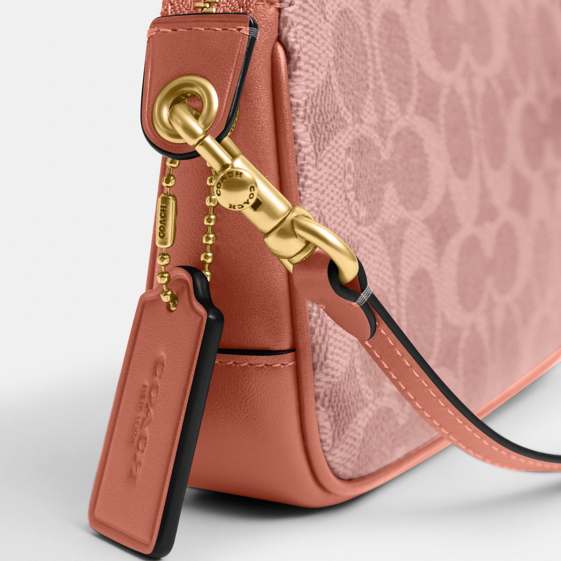 PLAZA 經典SIGNATURE 18 手袋| COACH 官方網站Official page