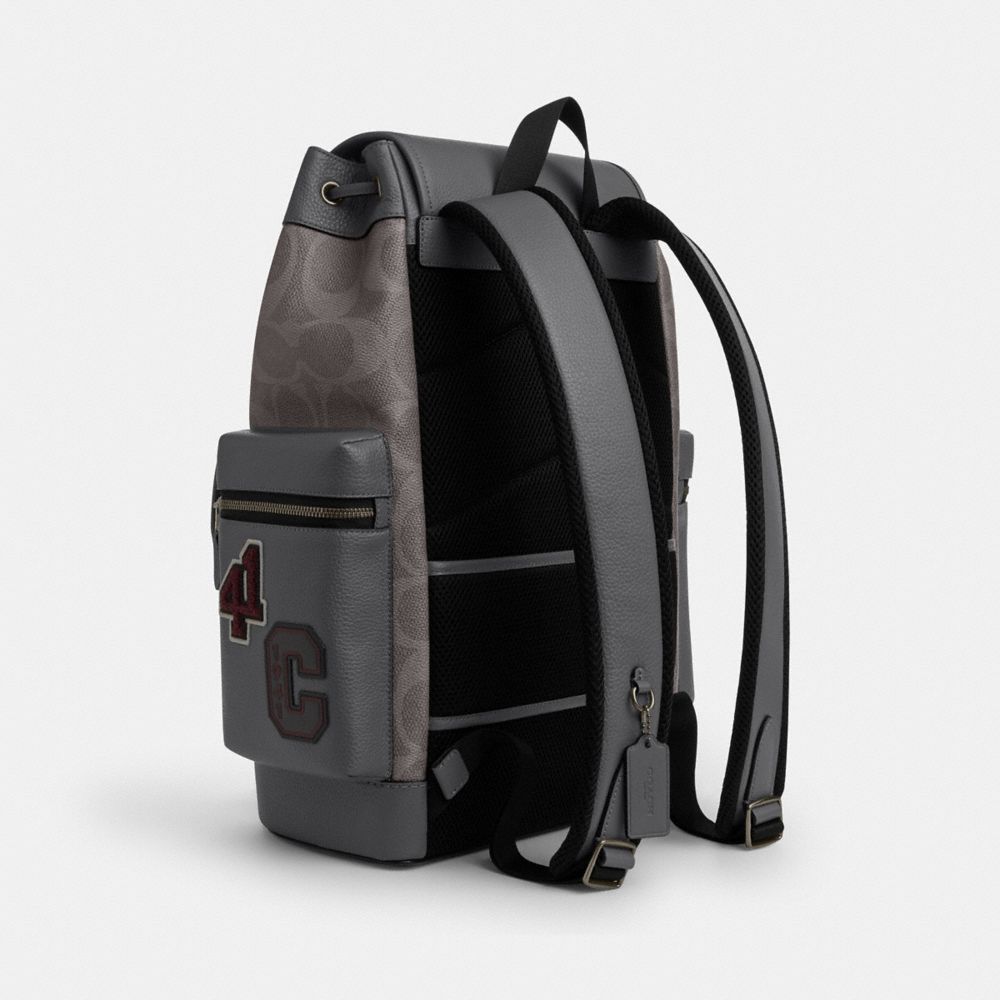 SPRINT BACKPACK IN MAXI SIGNATURE CANVAS WITH PATCHES
