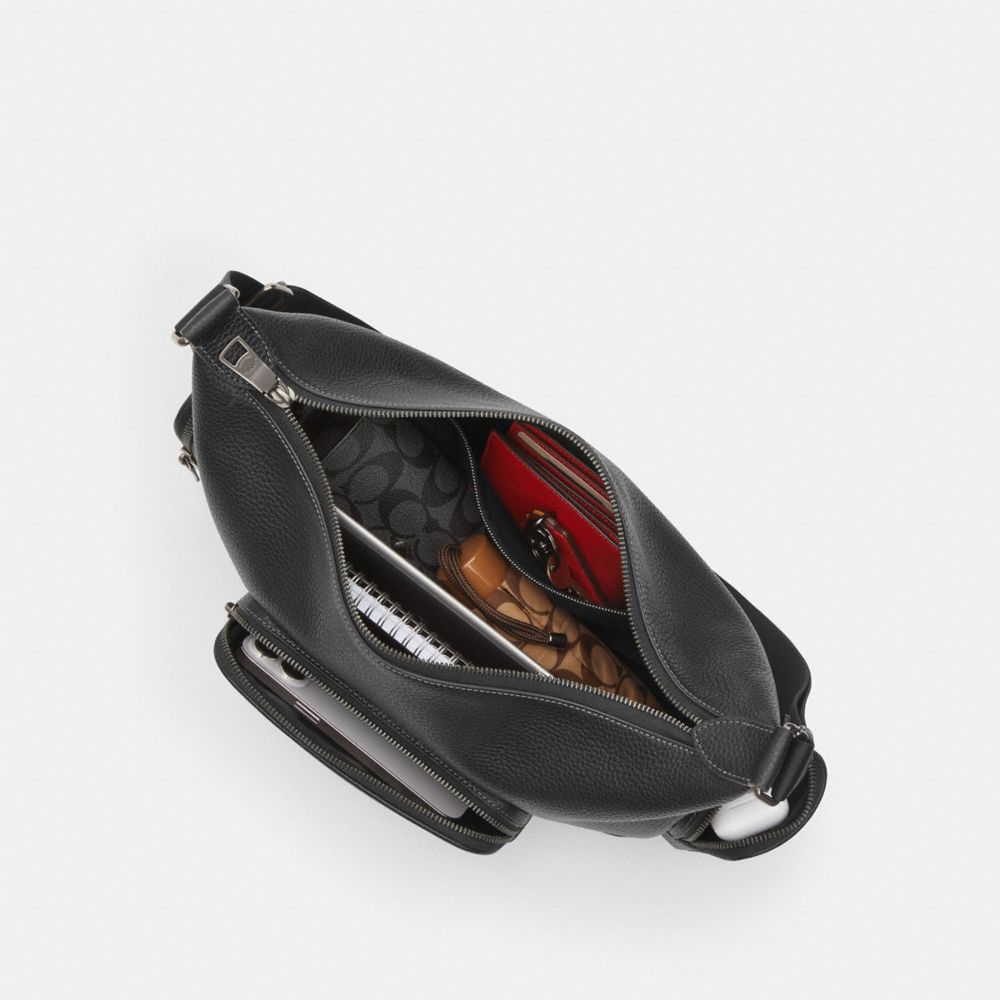 FINN CROSSBODY BAG WITH POCKETS