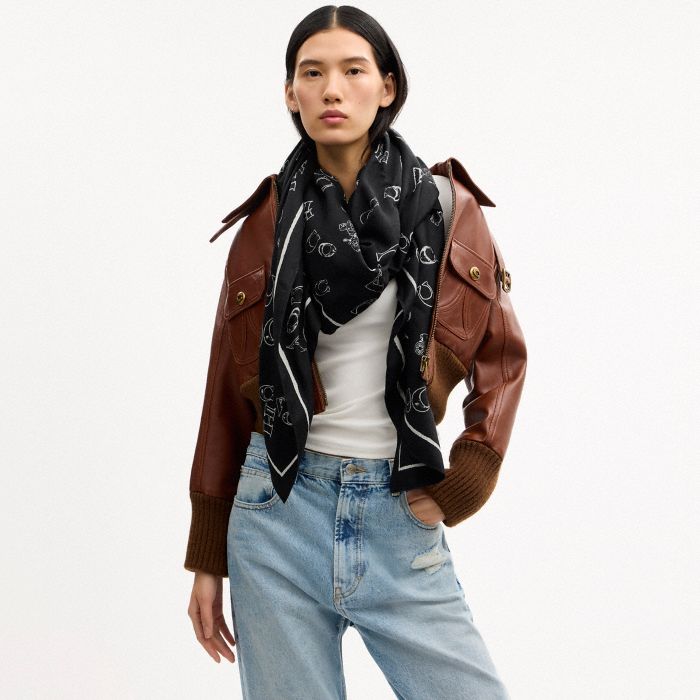 SCATTERED COACH PRINT WRAP