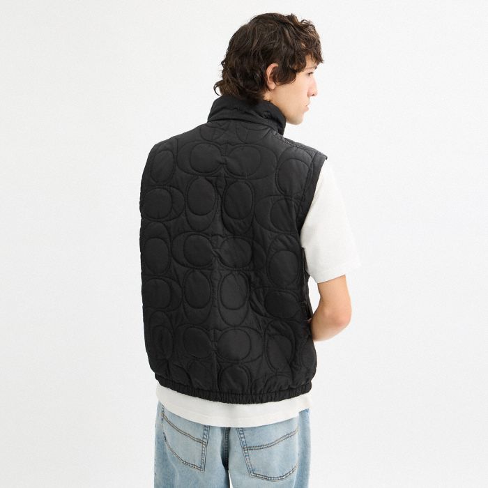 QUILTED SIGNATURE PUFFER VEST IN RECYCLED POLYESTER