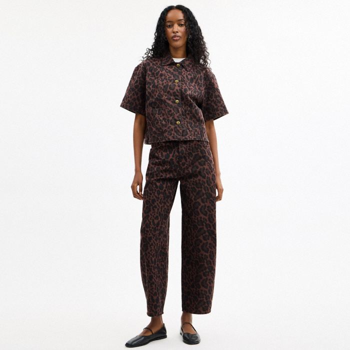 LEOPARD PRINT DENIM SHORT SLEEVE TOP IN ORGANIC COTTON