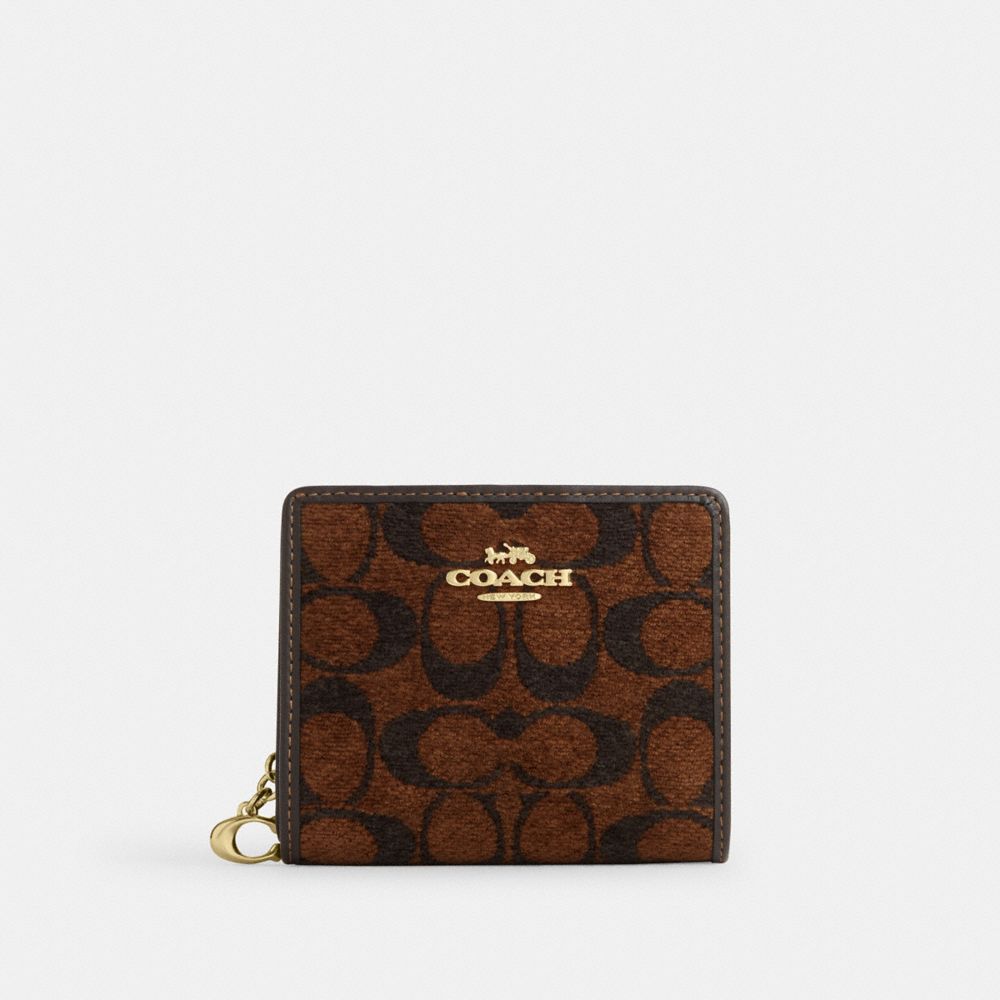 Snap Wallet In Signature Chenille - CCQ32 - Gold/Truffle