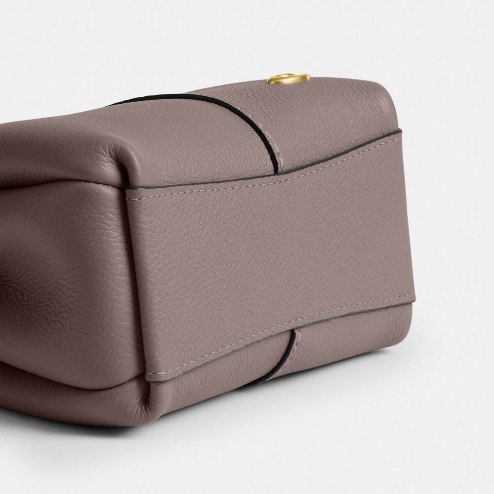 LANA 19 單肩手袋