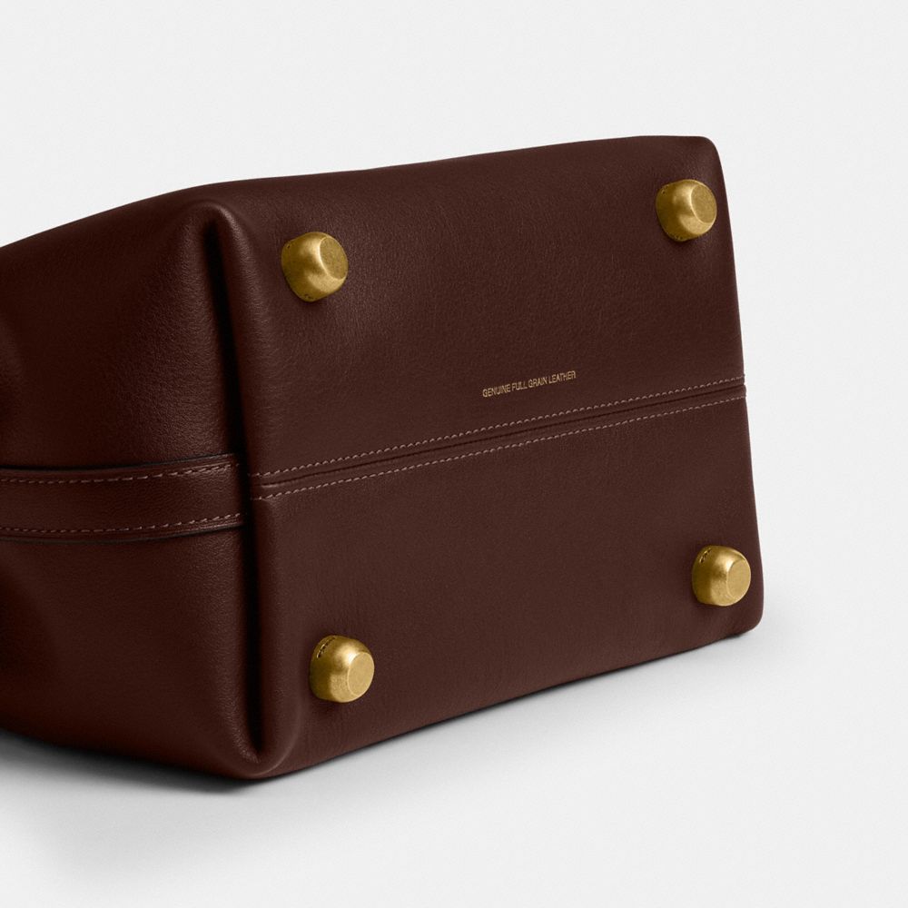 EMPIRE CARRYALL 21 柔軟手袋