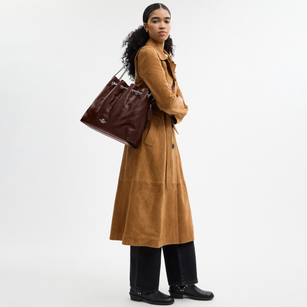 EVELYN LARGE SHOULDER BAG WITH QUILTING