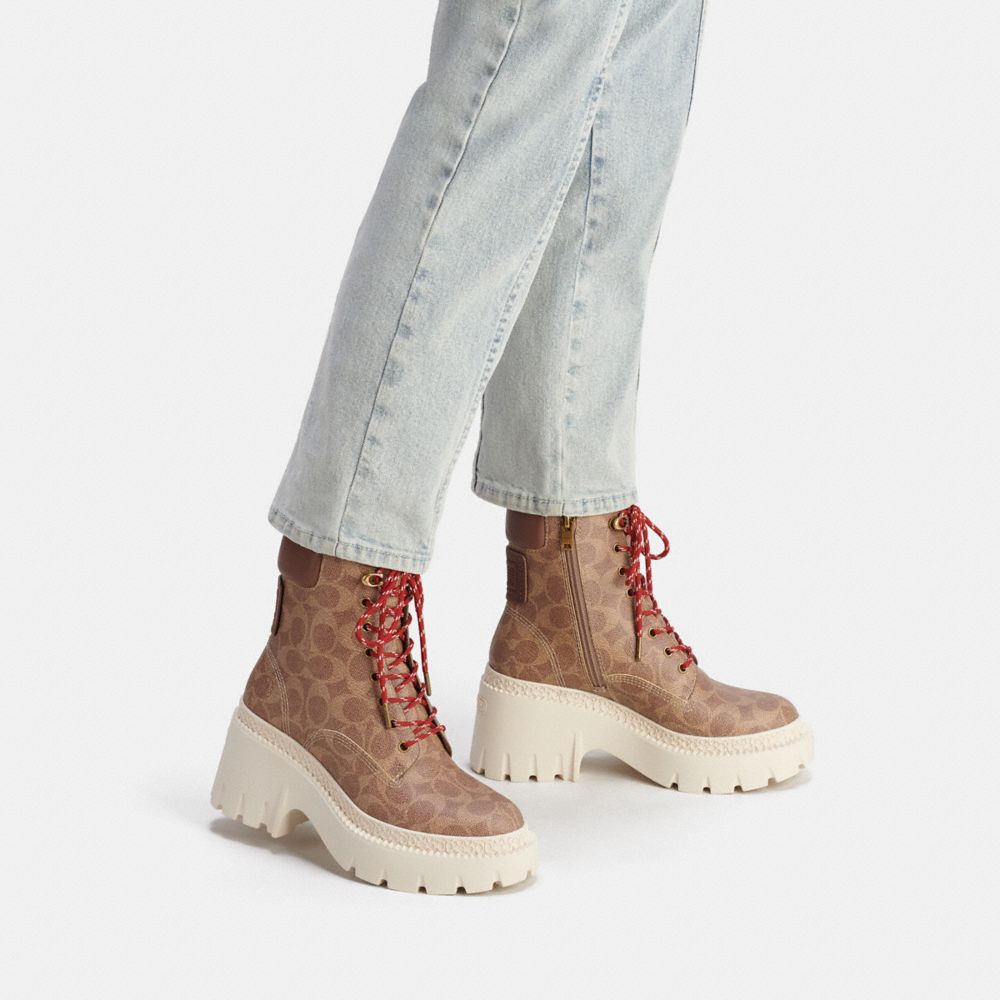 ainsley bootie coach