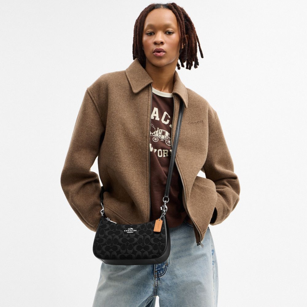 TERI SHOULDER BAG IN SIGNATURE DENIM