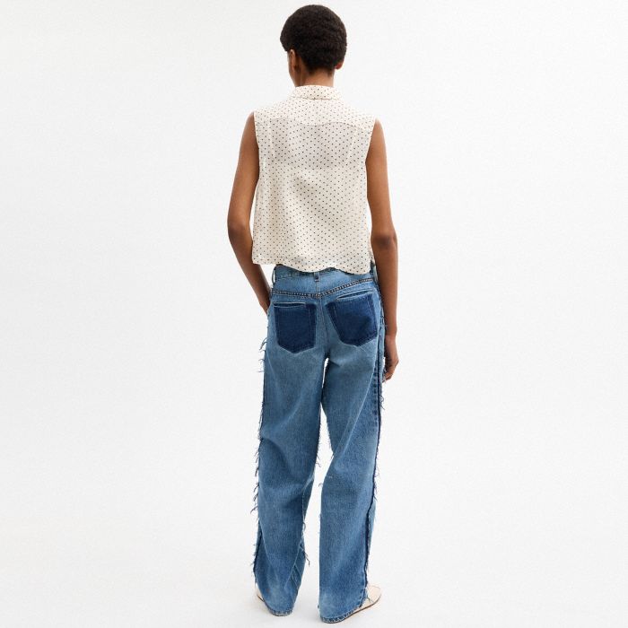 CROPPED SLEEVELESS BLOUSE