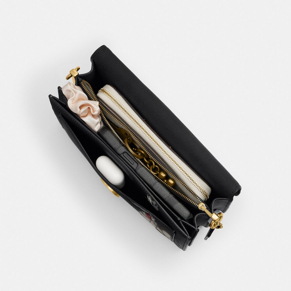 TABBY DISNEY X COACH 布魯托圖案 26 手袋