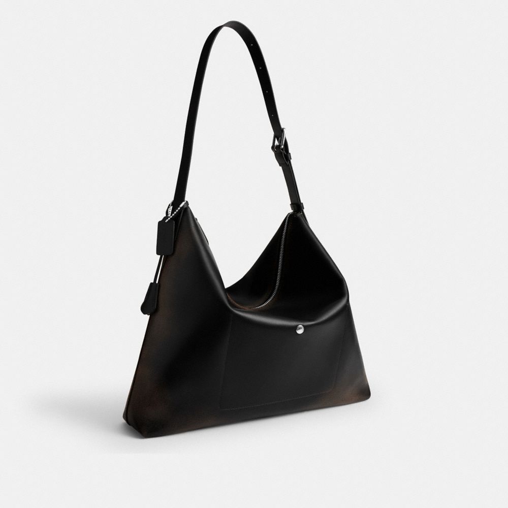 MOTT MESSENGER BAG IN LOVED LEATHER