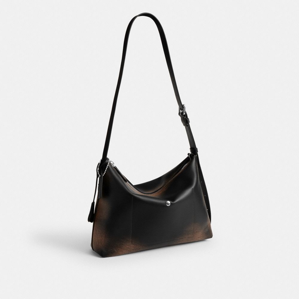 MOTT MESSENGER BAG 33 IN LOVED LEATHER