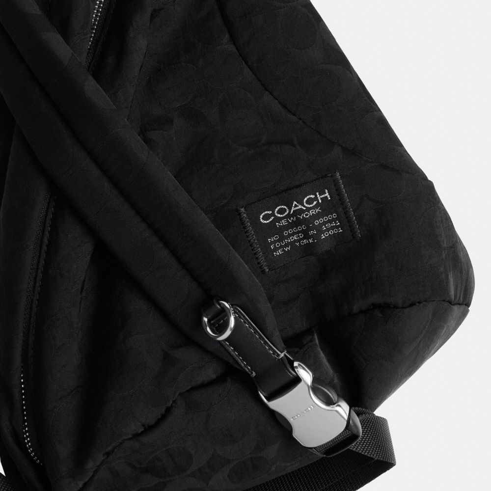 LACHLAN SLING IN SIGNATURE NYLON