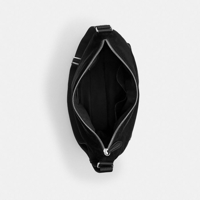 LEO 經典 SIGNATURE 尼龍 斜背手袋