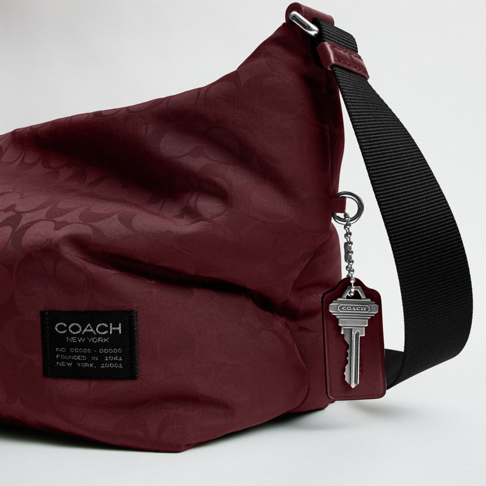 LEO CROSSBODY IN SIGNATURE NYLON