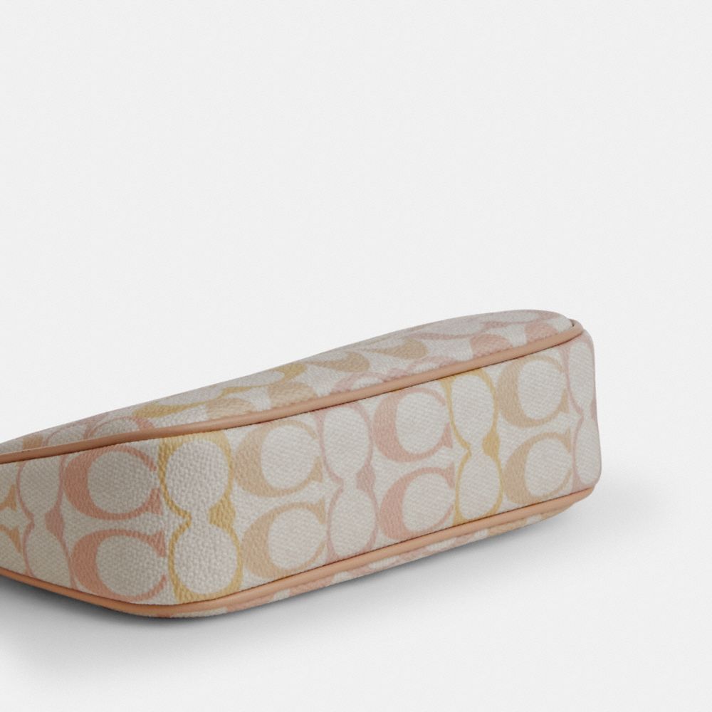 NOLITA 19 IN PRETTY SIGNATURE CANVAS
