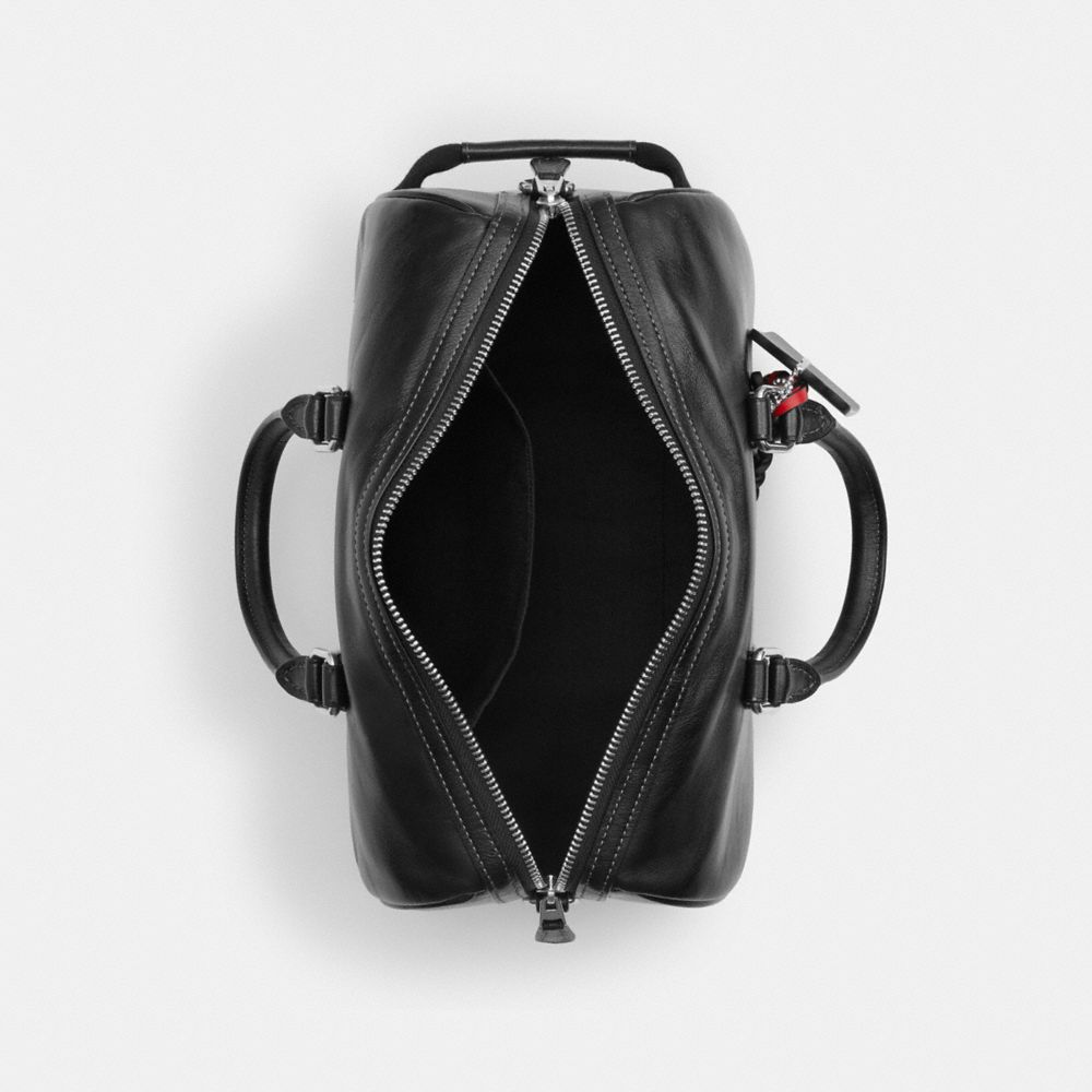 VENTURER DUFFLE BAG 27 WITH CHARMS