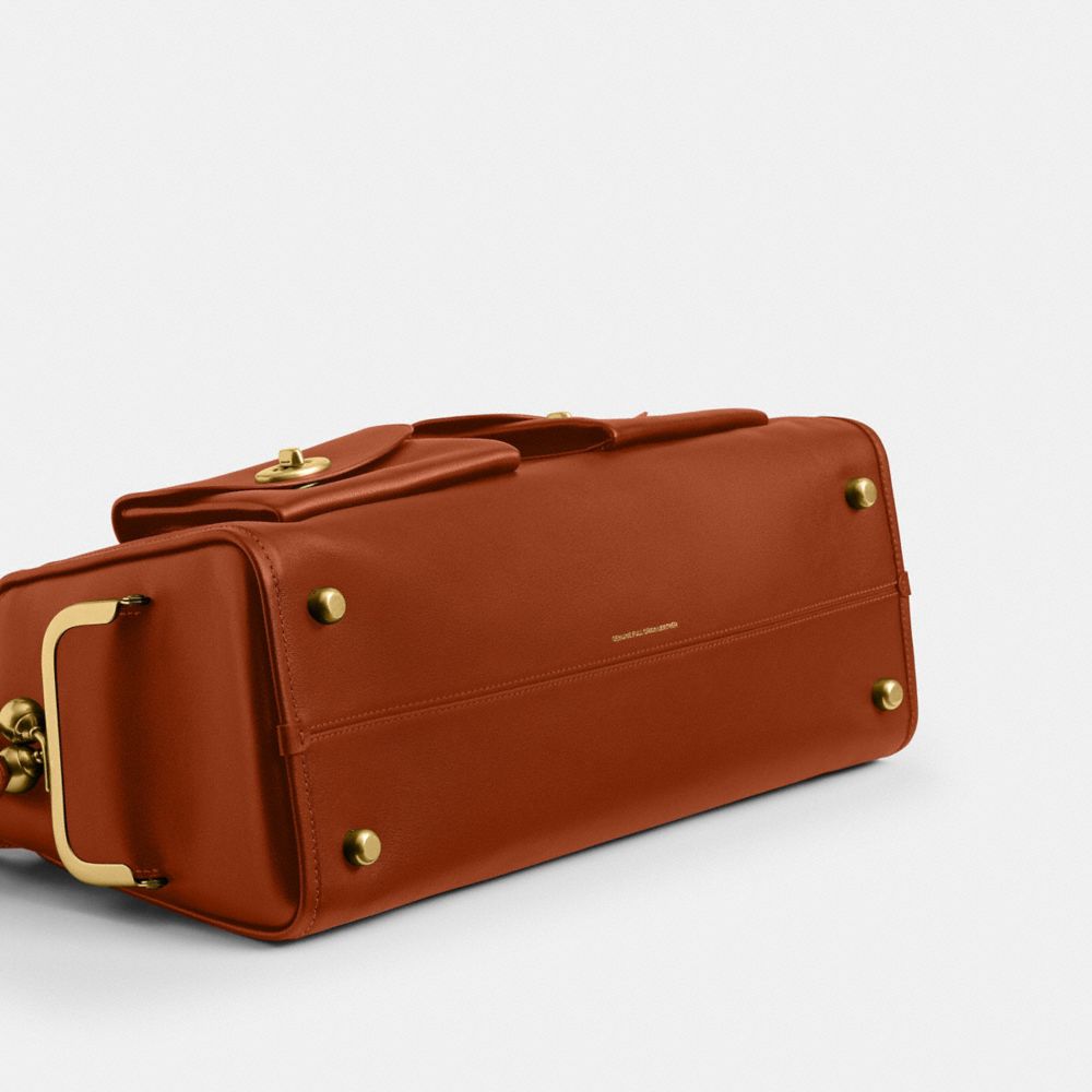 TURNLOCK HAVERSACK 背包