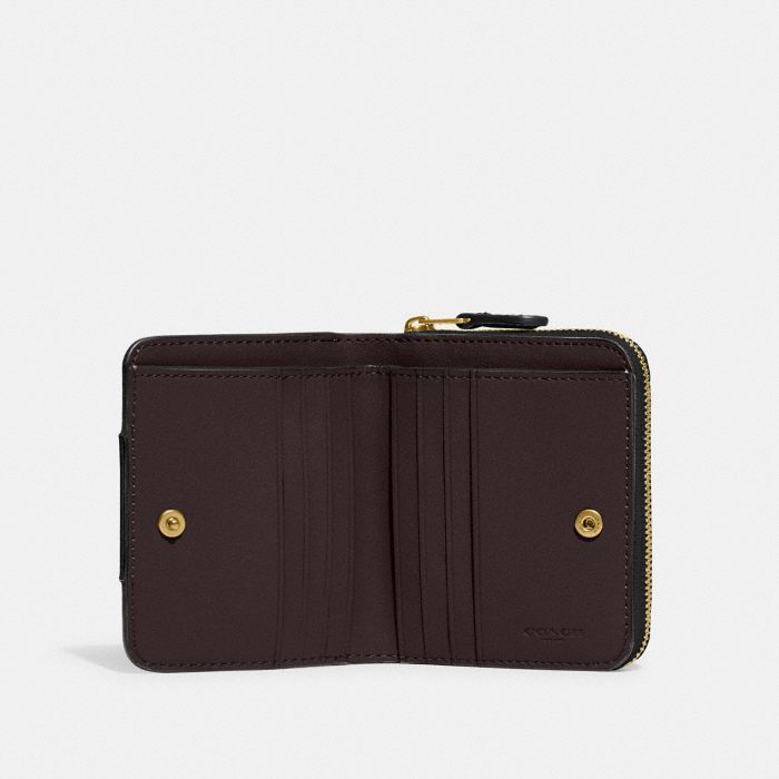 BILLFOLD WALLET WITH HORSE AND CARRIAGE PRINT