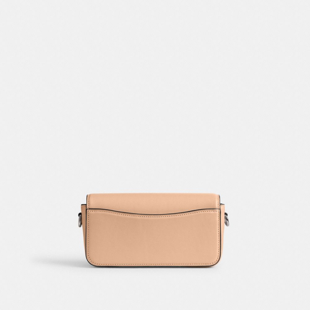 STUDIO BAGUETTE 手袋