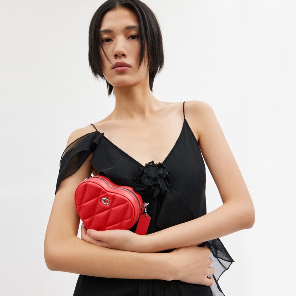 HEART 14 豐盈絎縫斜背手袋